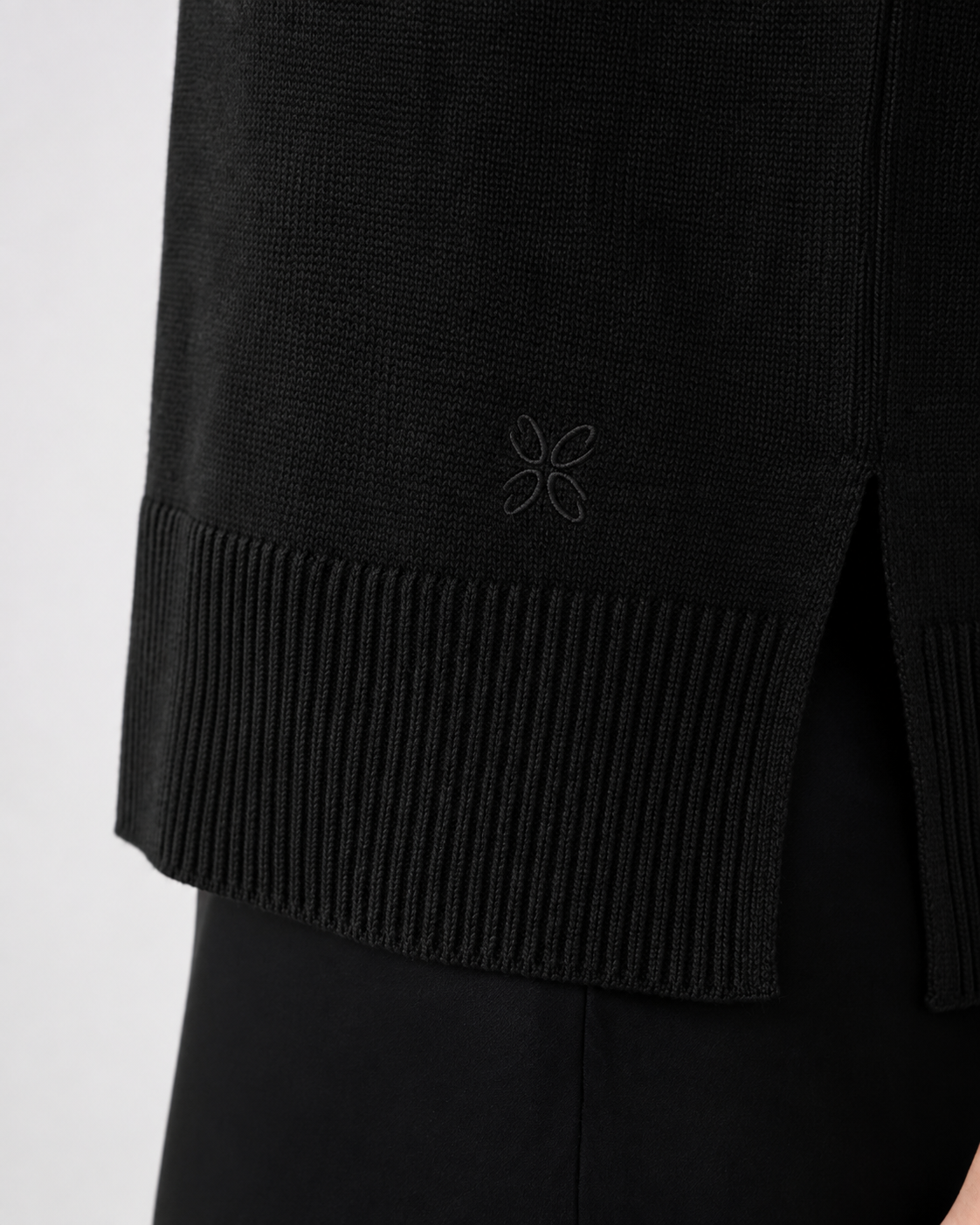 Merino Crewneck Vest - Black