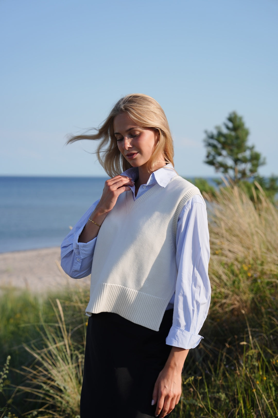 Merino V-Neck Vest - Ivory