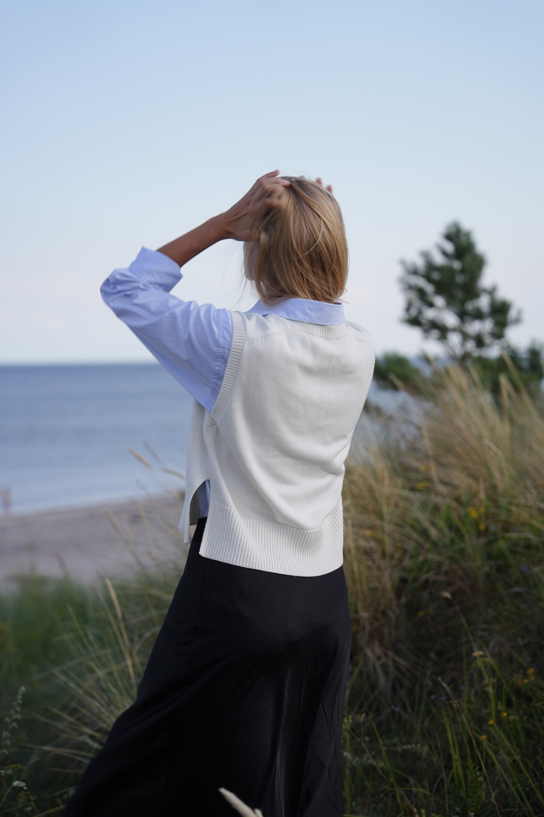 Merino V-Neck Vest - Ivory