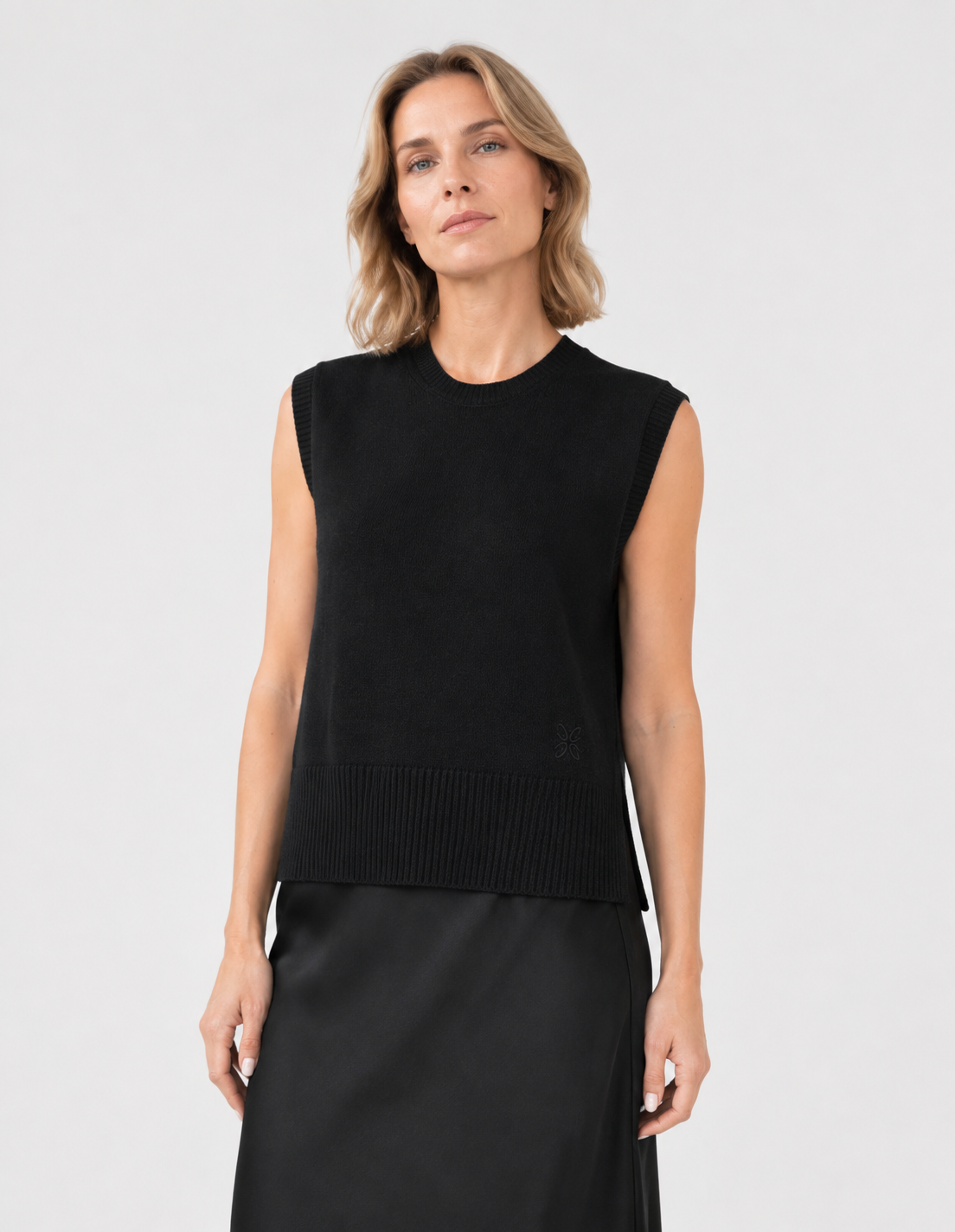 Merino Crewneck Vest - Black